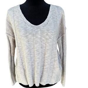 Hippie Rose women’s size M tan sweater with V-neck